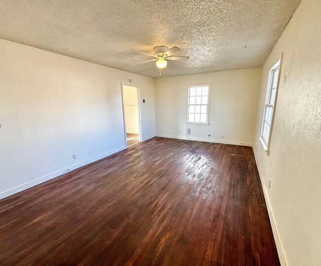 1618 9th St in Levelland, TX - Building Photo - Building Photo