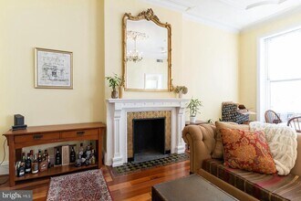 2129 Walnut St in Philadelphia, PA - Building Photo - Building Photo