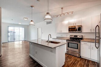 Curtis Street Lofts in Denver, CO - Building Photo - Building Photo