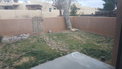 820 Live Oak Rd NE in Albuquerque, NM - Building Photo - Building Photo
