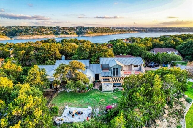 property at 18500 Lakehead Cir