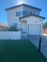 148 W 79th St in Los Angeles, CA - Building Photo