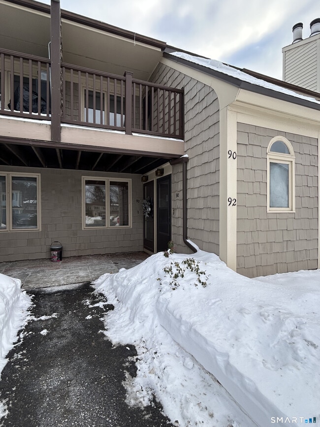 property at 90 Little Oak Ln