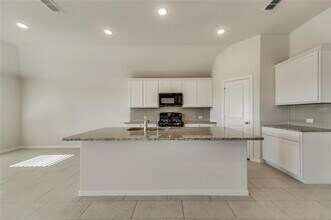 4909 Cleves Ave in Celina, TX - Building Photo - Building Photo