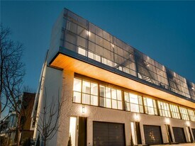 5225 Crestfield Pl in Dallas, TX - Building Photo