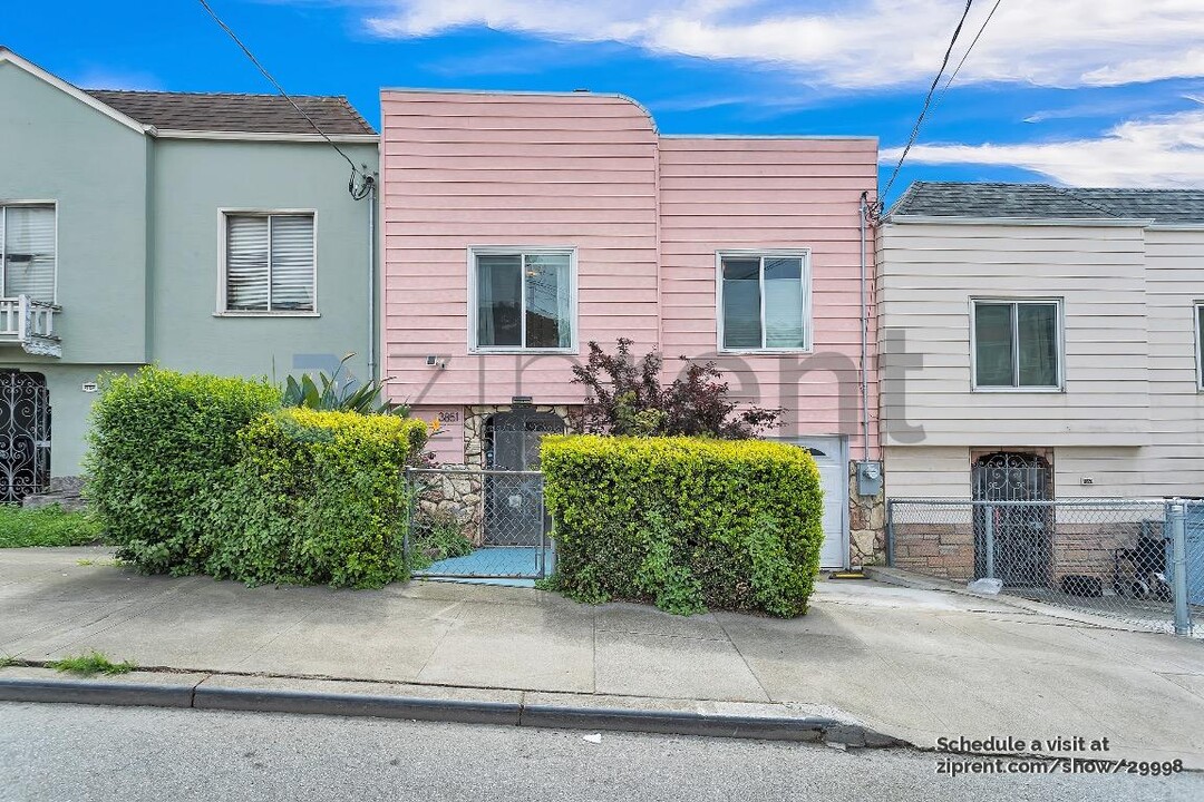 3851 San Bruno Ave in San Francisco, CA - Building Photo