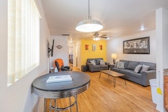 800 Sherwood Dr in Alamogordo, NM - Building Photo - Building Photo