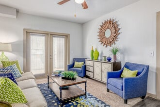 Anatole On MacArthur in Oklahoma City, OK - Foto de edificio - Interior Photo