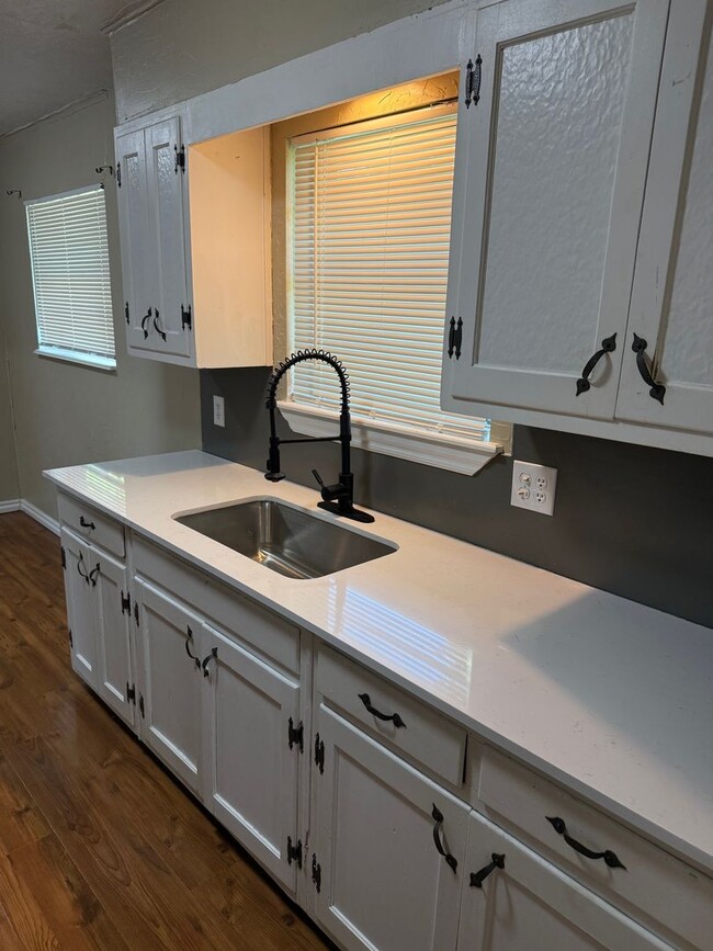 property at 208 W Ridge Rd