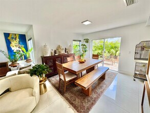 4832 Grapevine Wy in Davie, FL - Building Photo - Building Photo