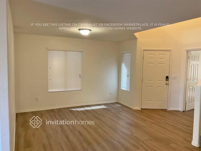 526 W Princeton Ave in Gilbert, AZ - Foto de edificio - Building Photo