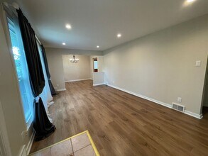 180 Montclair Ave in Pittsburgh, PA - Building Photo - Building Photo