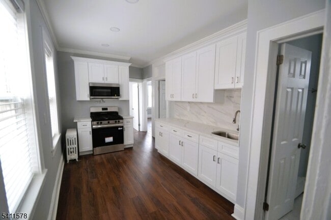 property at 56 Hobart Pl