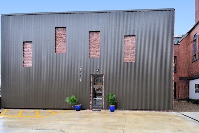 2301 Mission St, Unit 202