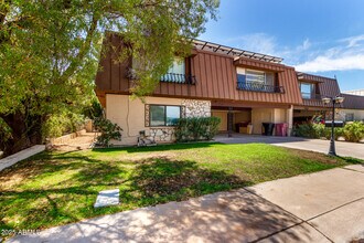 5 Inner Cir in Scottsdale, AZ - Building Photo - Building Photo