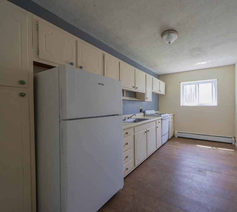 35 Westgate Rd, Unit 4A in Boston College, MA - Building Photo