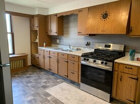 113 Hammer Ave, Unit 4 in Johnstown, PA - Building Photo