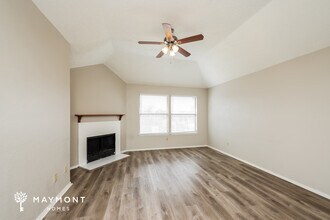 1328 Copper Meadow Dr in Mesquite, TX - Foto de edificio - Building Photo