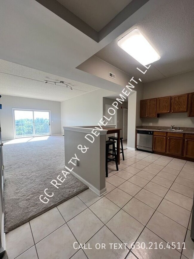 125 Lakeview Dr in Bloomingdale, IL - Building Photo - Building Photo