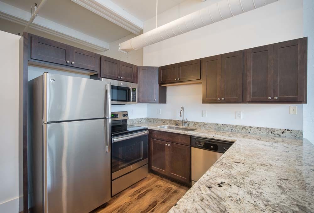 Worthington Square Apartments in Cleveland, OH - Building Photo