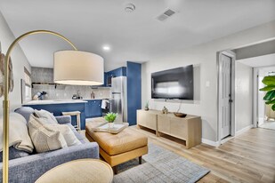 1319 S Lincoln St in Longmont, CO - Building Photo