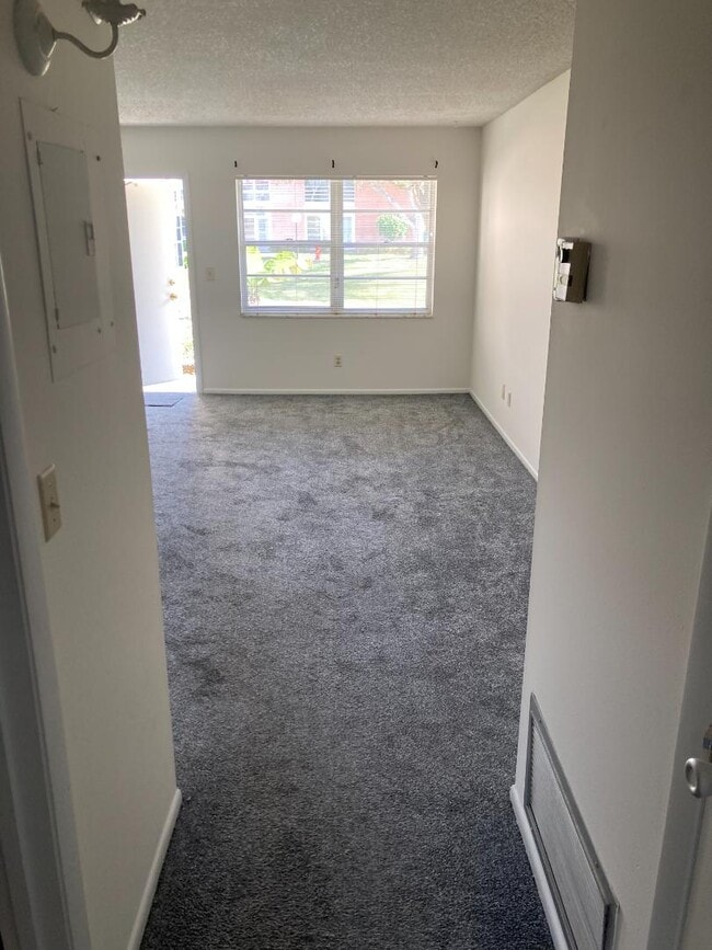 49 Woodland Dr in Vero Beach, FL - Building Photo - Building Photo