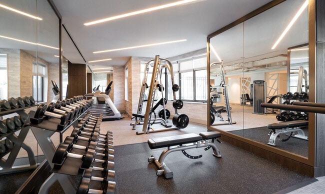 Instrata Pentagon City in Arlington, VA - Foto de edificio - Building Photo