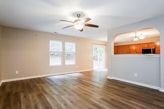 189 Brookhaven Dr in Clayton, NC - Foto de edificio - Building Photo