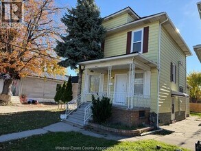 941 Cataraqui St in Windsor, ON - Building Photo - Building Photo