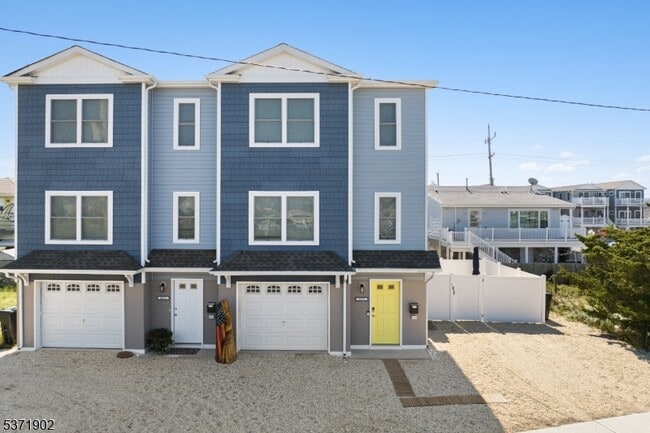 257 Dewey Dr in Toms River, NJ - Building Photo - Building Photo