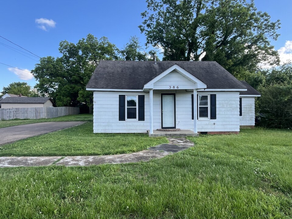 386 Bass St in Munford, TN - Building Photo