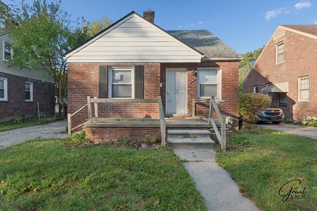 property at 6175 University Pl