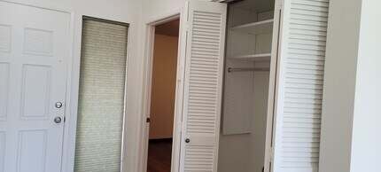 4640 Eastbourne Bay in Oxnard, CA - Foto de edificio - Building Photo