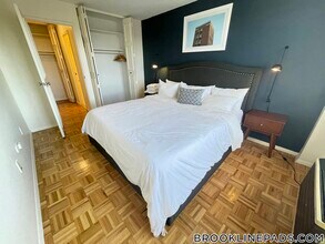 185 Freeman St, Unit 838 in Brookline, MA - Building Photo - Building Photo