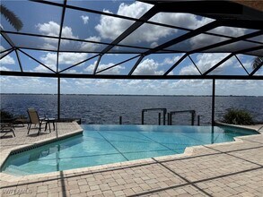 3115 SE 22nd Pl in Cape Coral, FL - Building Photo - Building Photo