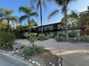 576 Blaisdell Dr in Claremont, CA - Building Photo - Building Photo