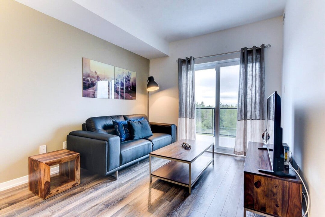 40 Kirkland Private in Ottawa, ON - Building Photo