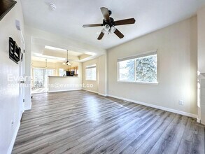9600 W Chatfield Ave in Littleton, CO - Foto de edificio - Building Photo