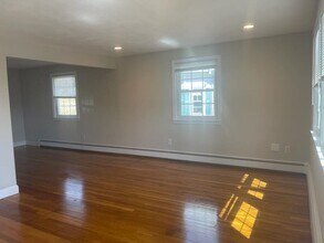 32-34 Park Avenue Extension in Arlington, MA - Building Photo - Building Photo