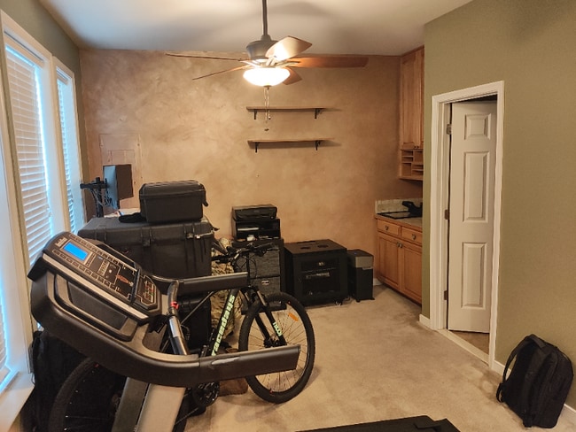 2110 Hardbower Way in Alexandria, VA - Building Photo - Building Photo