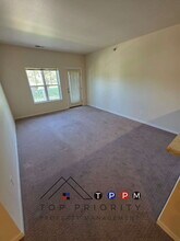 1427 Center Point Rd NE in Cedar Rapids, IA - Building Photo - Building Photo