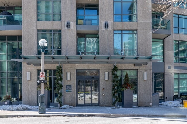 property at 219 Fort York Blvd