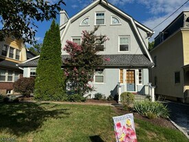 267 Park St in Montclair, NJ - Building Photo