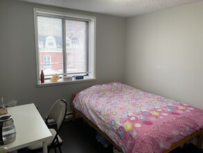 311 Queen St in Kingston, ON - Building Photo - Building Photo