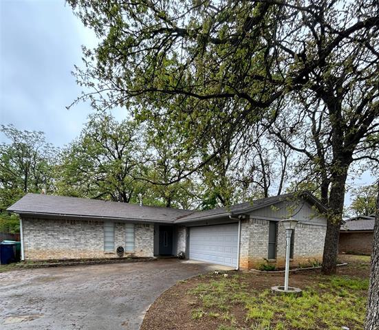 2218 Jacqueline Dr in Denton, TX - Building Photo