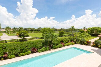 3310 Palm Beach Point Blvd in Wellington, FL - Building Photo - Building Photo