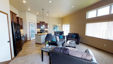 Maple Grove & Maple Ridge Townhomes in West Fargo, ND - Building Photo - Building Photo