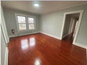 464 NY-17M in Middletown, NY - Building Photo - Building Photo