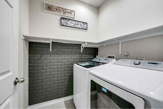 10434 Francisco Way in Converse, TX - Building Photo - Building Photo