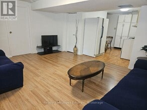 333 Ironwood Rd in Guelph, ON - Building Photo - Building Photo